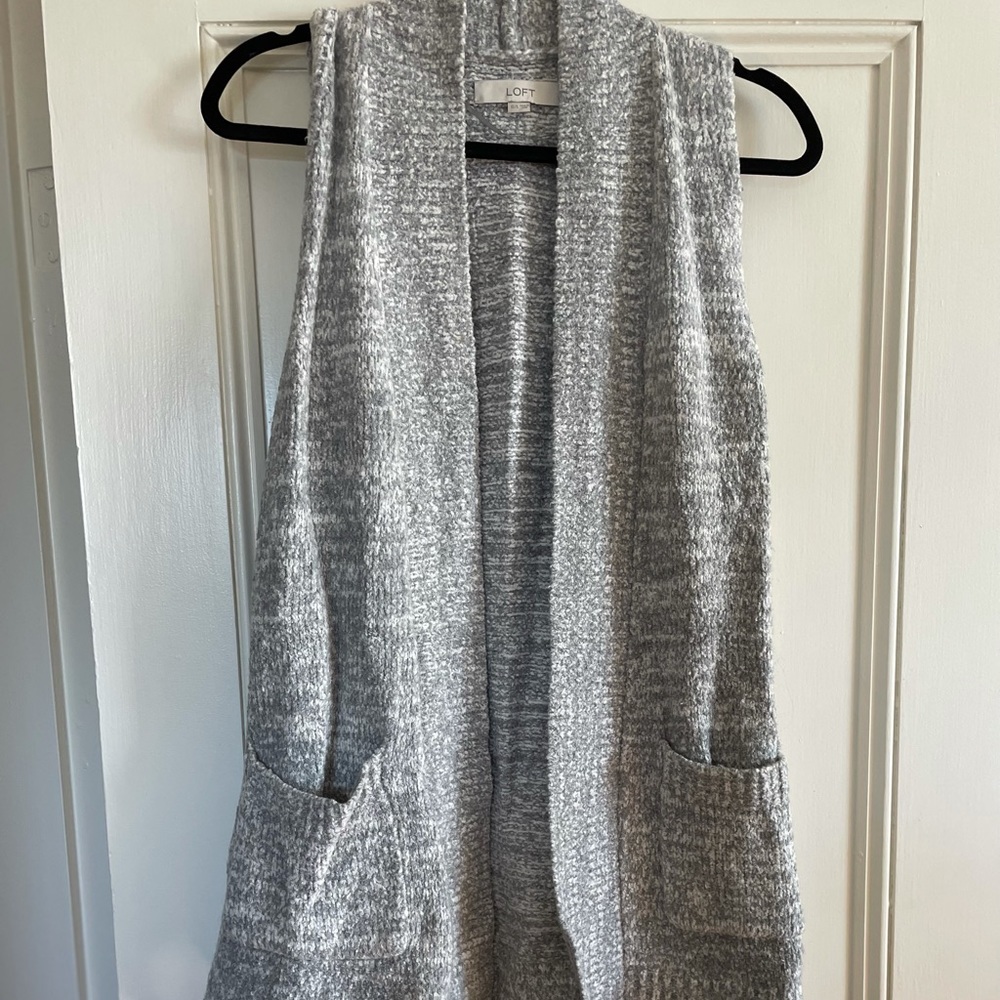 Sleeveless Cardigan